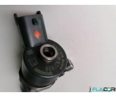 0445110160 Bosch 8200283583 Injector Nissan Opel Renault 1.9 dCi / 1.9 DTI / 1.9 DI