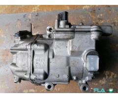 88370-52010 042200-1501 8837052010  Compresor de aer condiționat Toyota Yaris (_P13_)1.5 Hybrid