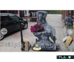 Statuetă jardinieră flori, gri patinat, model J12.