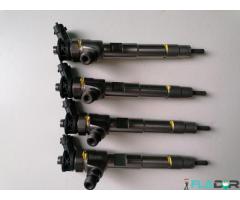 0445110800 H8201636333 166007427R 0445876882 Injector Dacia/Renault /Nissan/ Mercedes 1.5 dCi