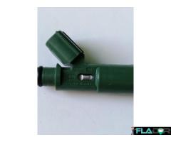Injectoare denso 23250-0d040 toyota & chevrolet