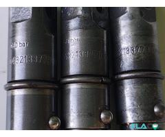 0432133779 504045835 2852869 Bosch Injector Case IH New Holland TS A TS115A 6.7