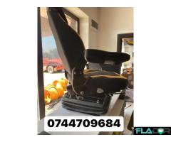 Scaun  multifunctional pentru buldoexcavatoare