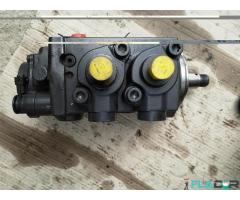 0986437512 0445020195 0445020292 5801486599R Bosch Pompa Inalta Presiune Iveco New Holland Case IH