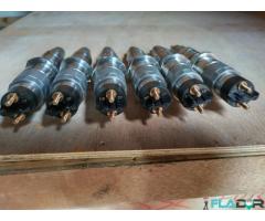 0445120237 ­0445120144 84347519R 5263310 Bosch Injector Case IH New Holland Cummins