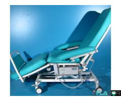 Scaun medical electric pentru tratament și recoltare sânge