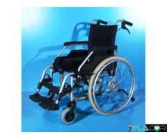 Scaun cu rotile Meyra - latime sezut 44 cm